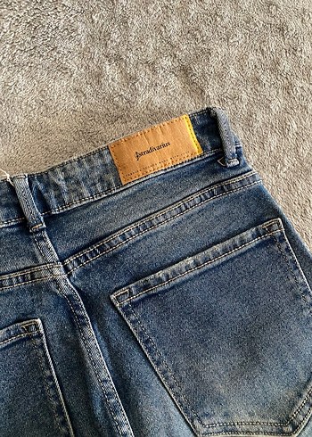 stradivarius slim mom fir jean - Görsel 4