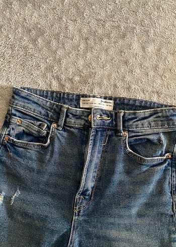 stradivarius slim mom fir jean - Görsel 3