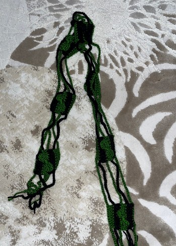 Yeşil Örgü Gotik Kadın Eldivenleri ve boyunluk - Görsel 2