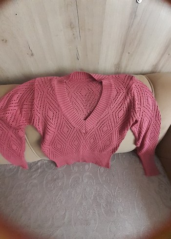 Pembe V Yaka Kısa Triko Kadın Kazak