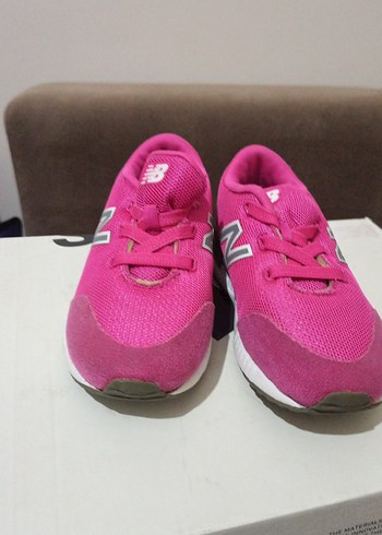New Balance 26