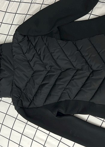 Zara Siyah Kapüşonlu Kadın Kış Montu
