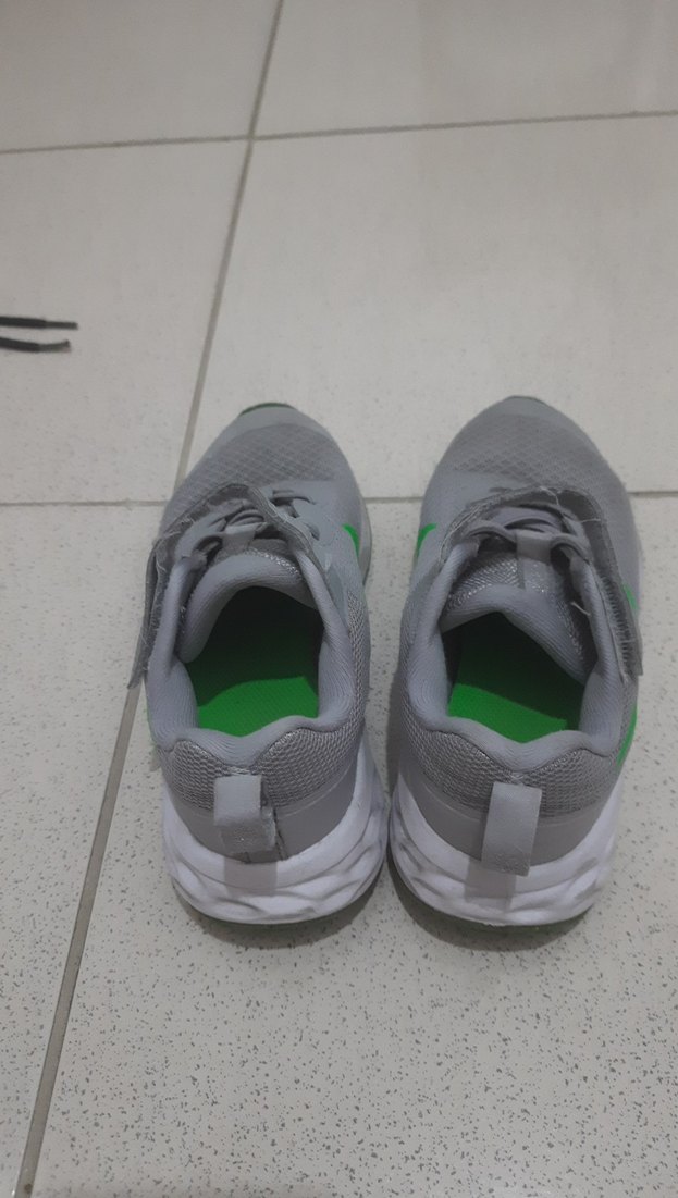 Nike Erkek Çocuk Gri Spor Ayakkabı - Görsel 3