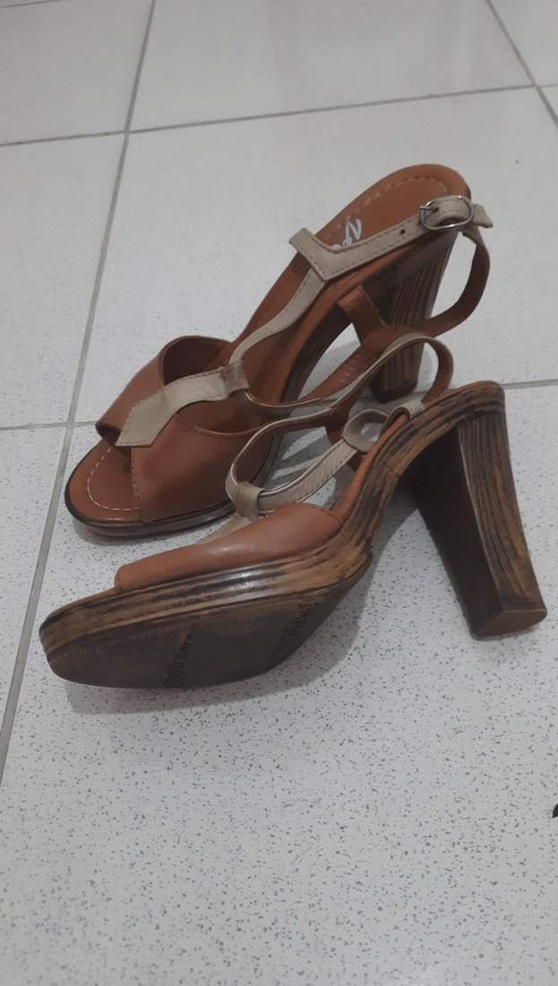 Kahverengi Hakiki Deri Dolgu Topuklu Kadın Sandalet - Görsel 2