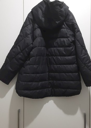 Siyah Midi Uzunlukta Fermuarlı Kız Çocuk Kışlık Ceket - Görsel 2