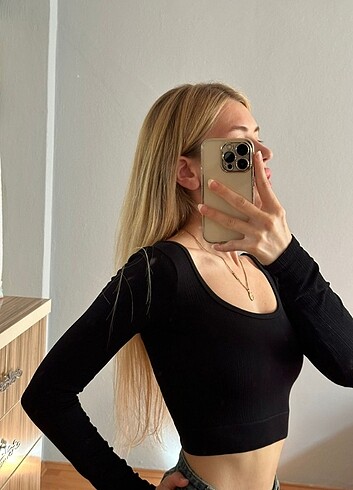 Uzun kollu crop top
