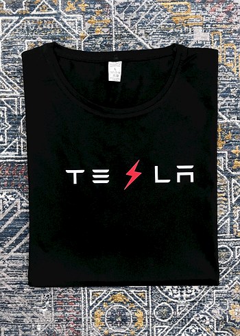 Siyah Tesla Baskılı Tişört