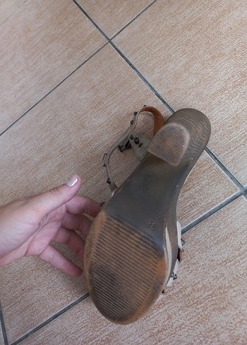 Bej  Tokalı Platform Ahşap Topuklu Kadın Sandalet - Görsel 5