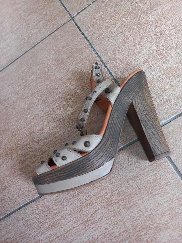 Bej  Tokalı Platform Ahşap Topuklu Kadın Sandalet - Görsel 3