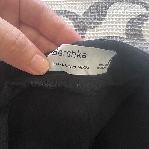 xs Beden siyah Renk BERSHKA etek