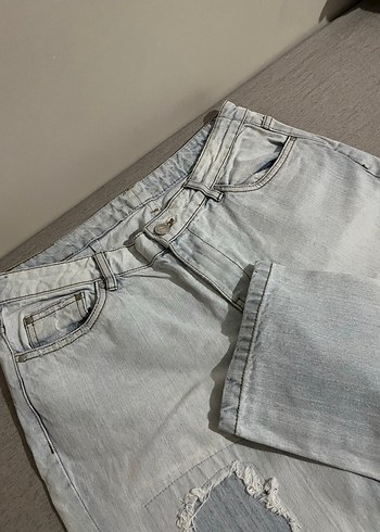 38 Beden Koton Açık Mavi Yırtık Detaylı Kadın Denim Pantolon