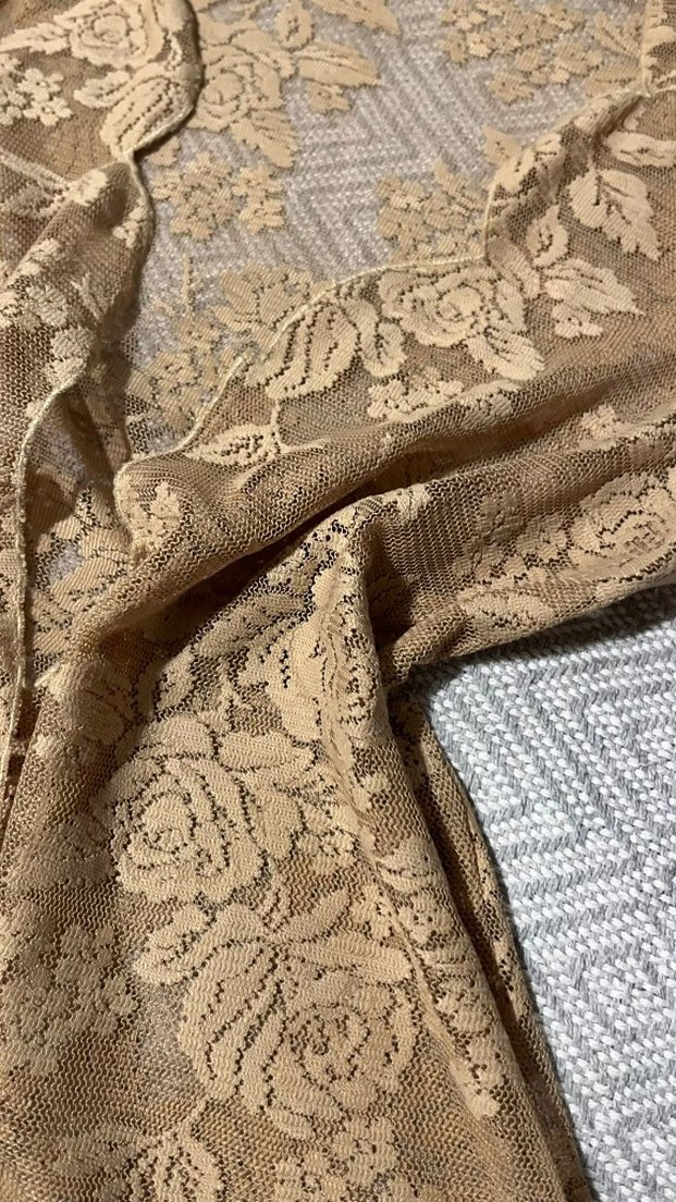 V Yaka Dantel İşlemeli Vintage Üst - Görsel 2