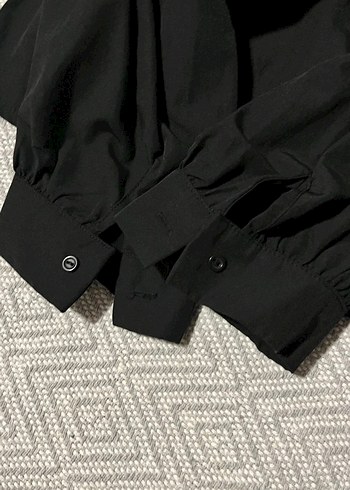 Kadın Kabarık Uzun Kollu Şık Bluz - Görsel 3