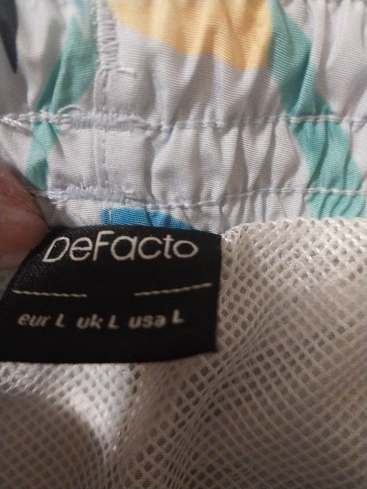 Renkli Yaprak Desenli Erkek Mini Şort - Görsel 2