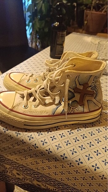 35 Beden 35.5 numara converse çok az giyildi superstepten aldim orjinal