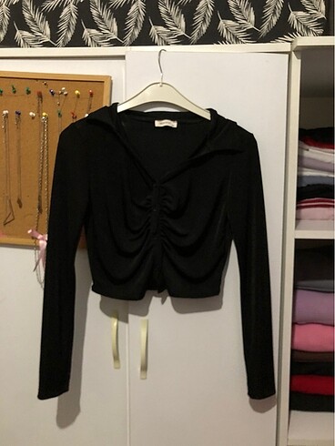 Butik ürünü crop
