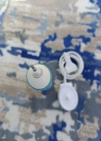 Oral-B Braun Şarjlı Diş Fırçası Beyaz - Görsel 2