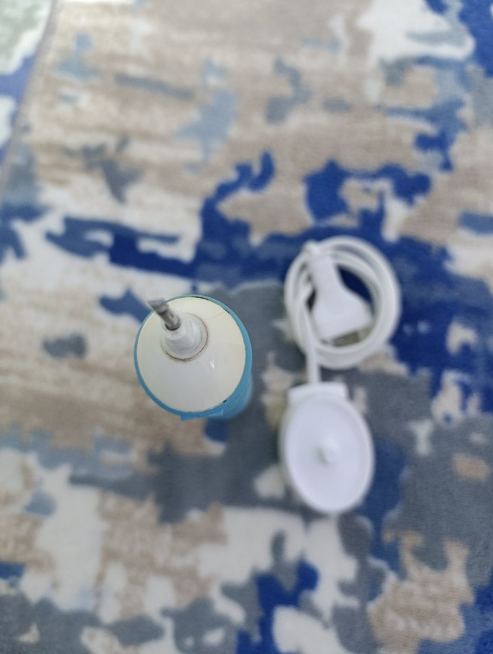 Oral-B Braun Şarjlı Diş Fırçası Beyaz - Görsel 2