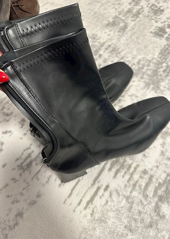 40 Beden siyah Renk Siyah Kürklü Deri Stiletto Bot