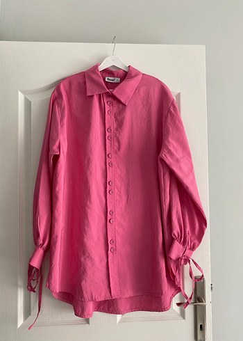 Düğmeli Pembe Uzun Kollu Gömlek