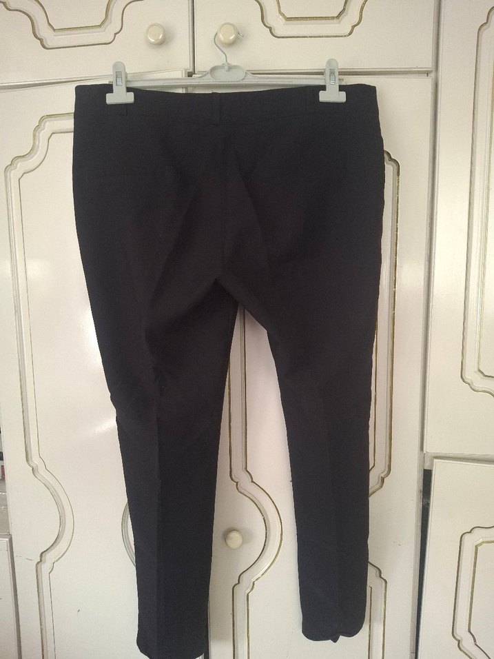 Kadın Siyah Midi Kumaş Pantolon - Görsel 2