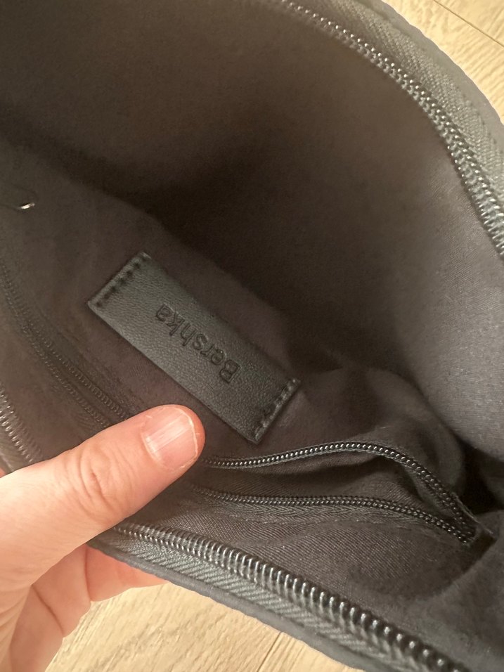 Siyah Minimalist Kadın Çantası - Görsel 4