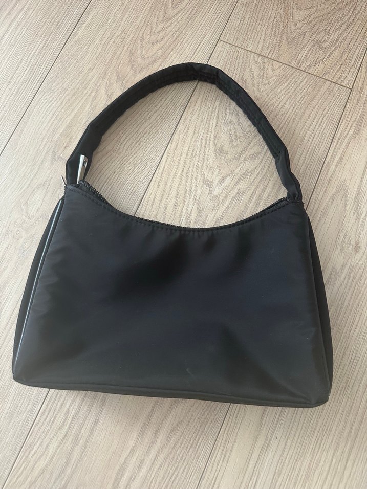 Siyah Minimalist Kadın Çantası - Görsel 5