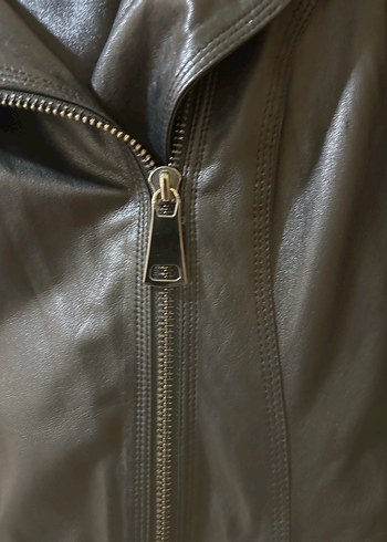 Siyah Deri Fermuarlı Kadın Ceket - Görsel 3