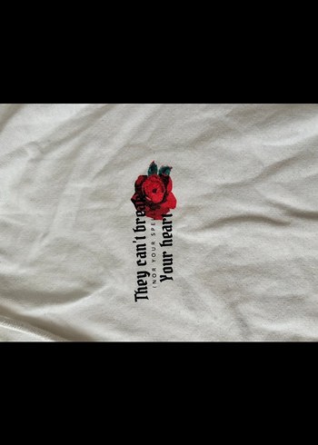 Beyaz Kapüşonlu Baskılı Kadın Sweatshirt - Görsel 2