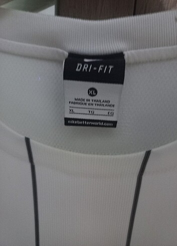 xl Beden Nike tişört 
