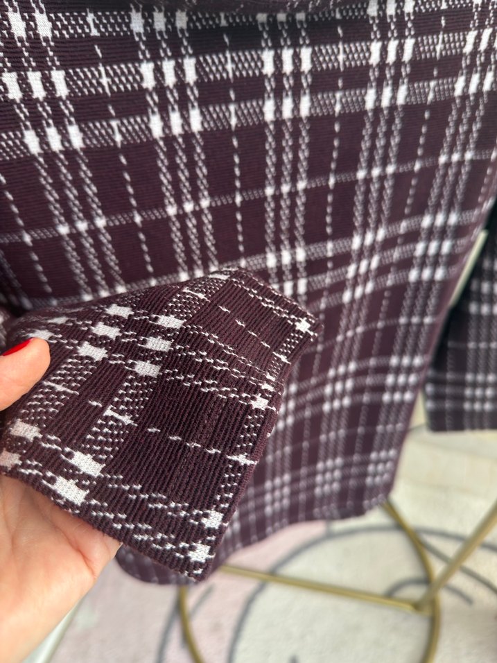 Bordo Ekose Desenli Kadın Kazak - Görsel 3