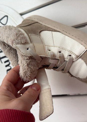 Kız Çocuk Bej Süet Kürklü Bot - Görsel 6