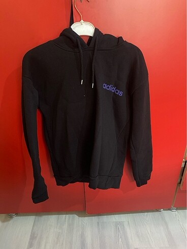 Siyah sweatshirt