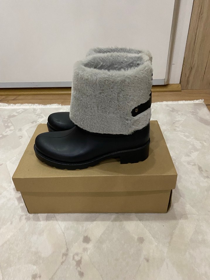 Gri Kadın Blok Topuklu Siyah Bot - Görsel 5