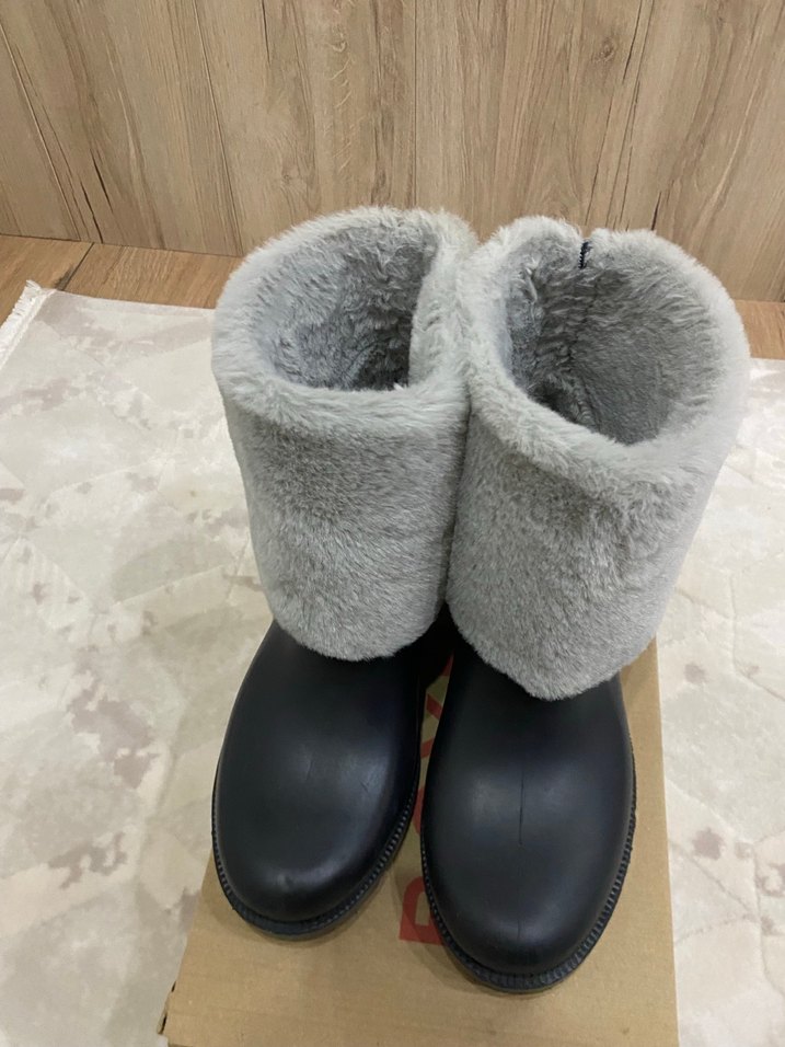 Gri Kadın Blok Topuklu Siyah Bot - Görsel 4