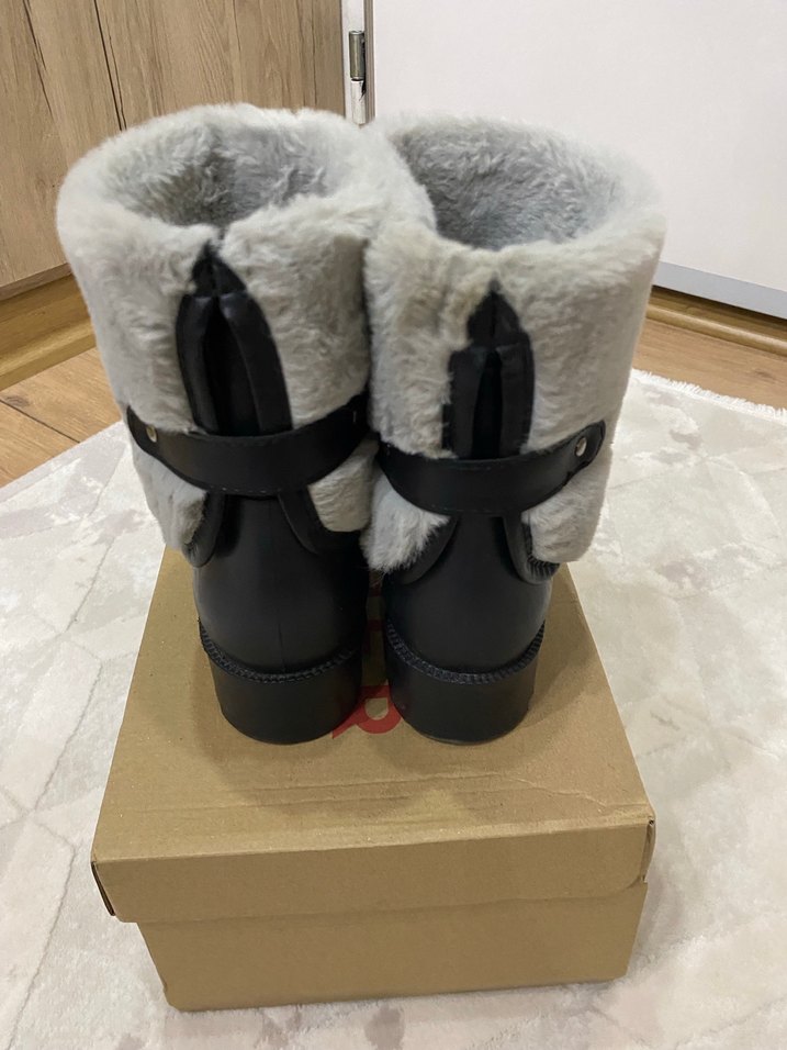 Gri Kadın Blok Topuklu Siyah Bot - Görsel 2