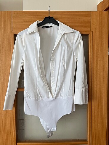 Zara çıtçıt detaylı body gömlek