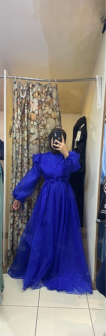Saks mavi tesettür