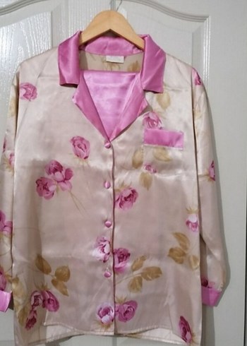 Pastel Pembe Çiçekli Uzun Kollu Saten Pijama Üstü