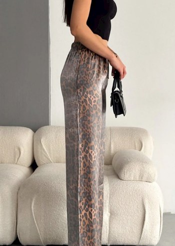 Kadın Leopar Desenli Bol Kesim Kumaş Pantolon - Görsel 3