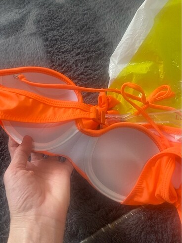 36 Beden turuncu Renk Sıfır bikini