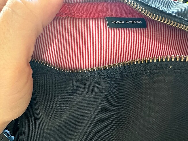  Beden Herschel siyah çanta
