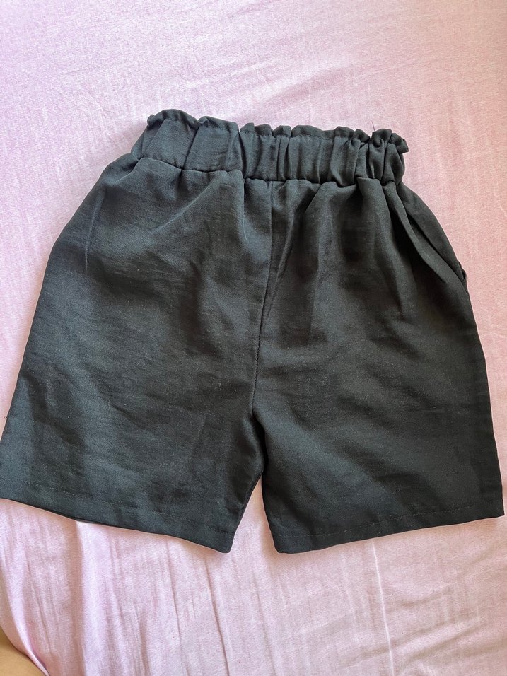 Siyah Keten Rahat Kesim Mini Şort - Görsel 2