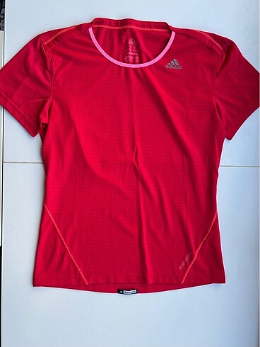 ADİDAS tshirt