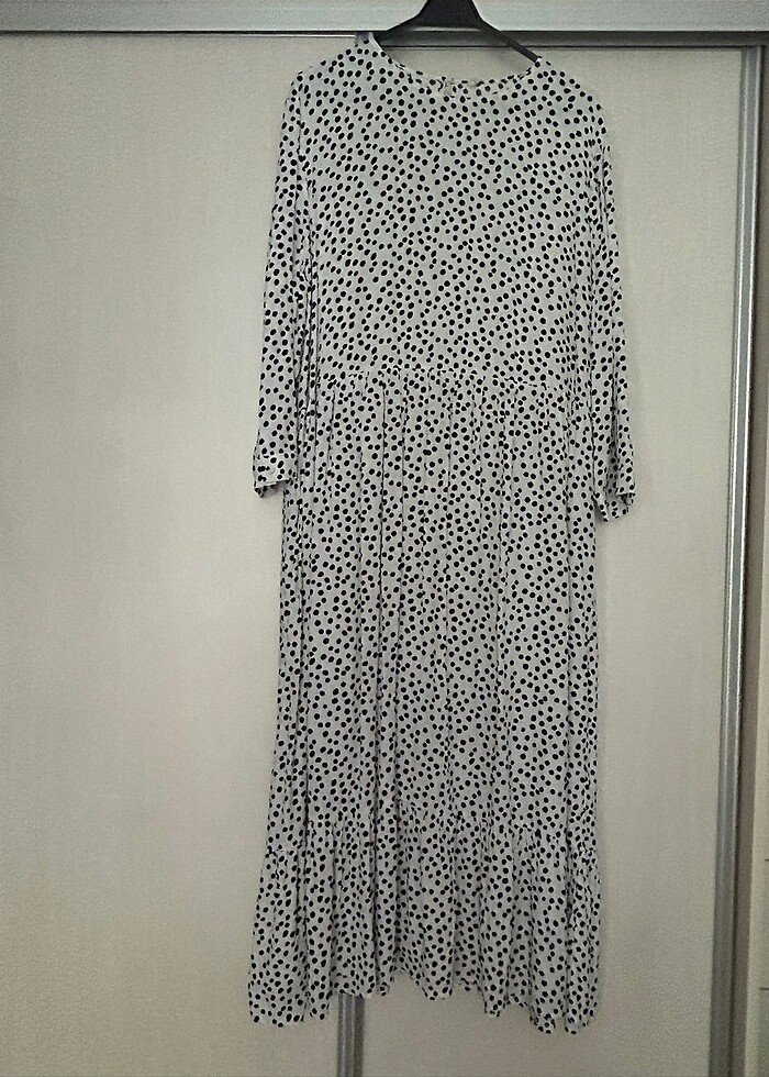 Siyah puantiyeli uzun elbise - Görsel 2