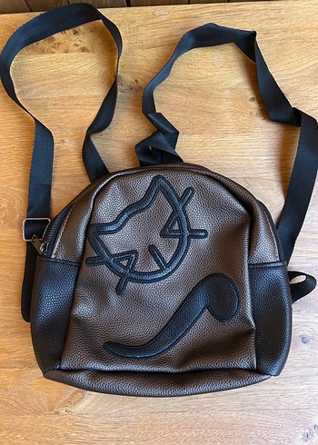 Sırt Çantası - Görsel 2