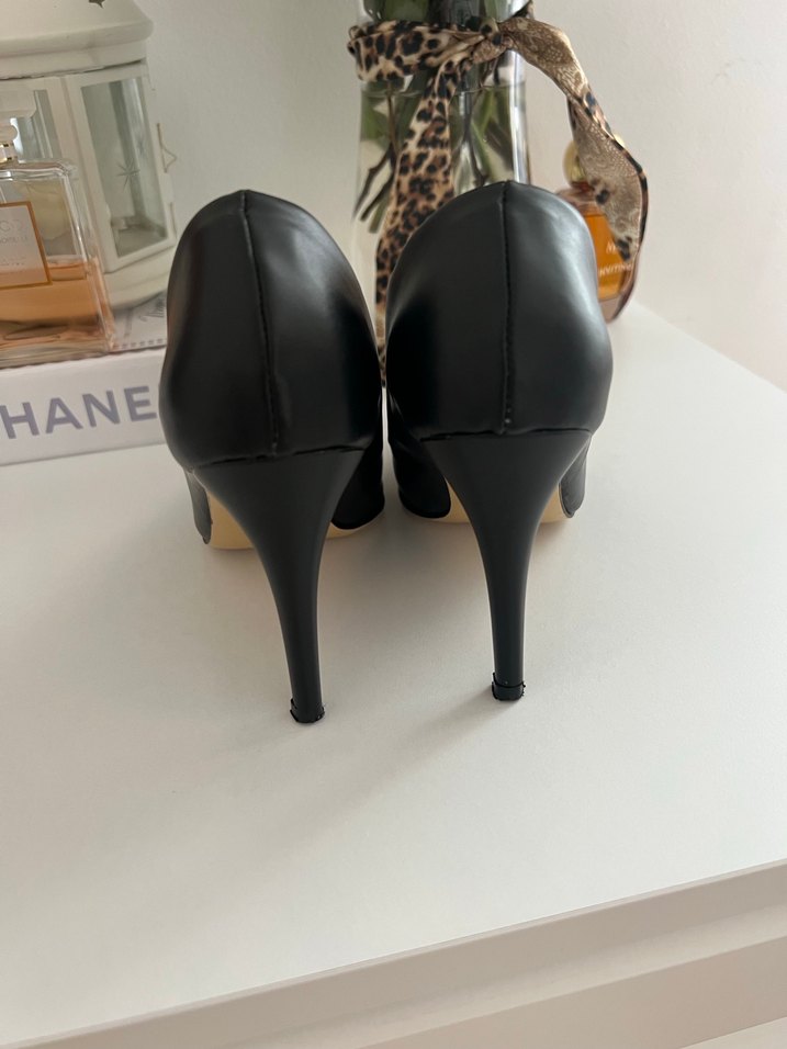 Siyah Stiletto Topuklu - Görsel 3