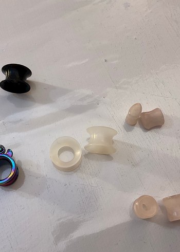 Kulak tünelleri ve nipple piercing - Görsel 6