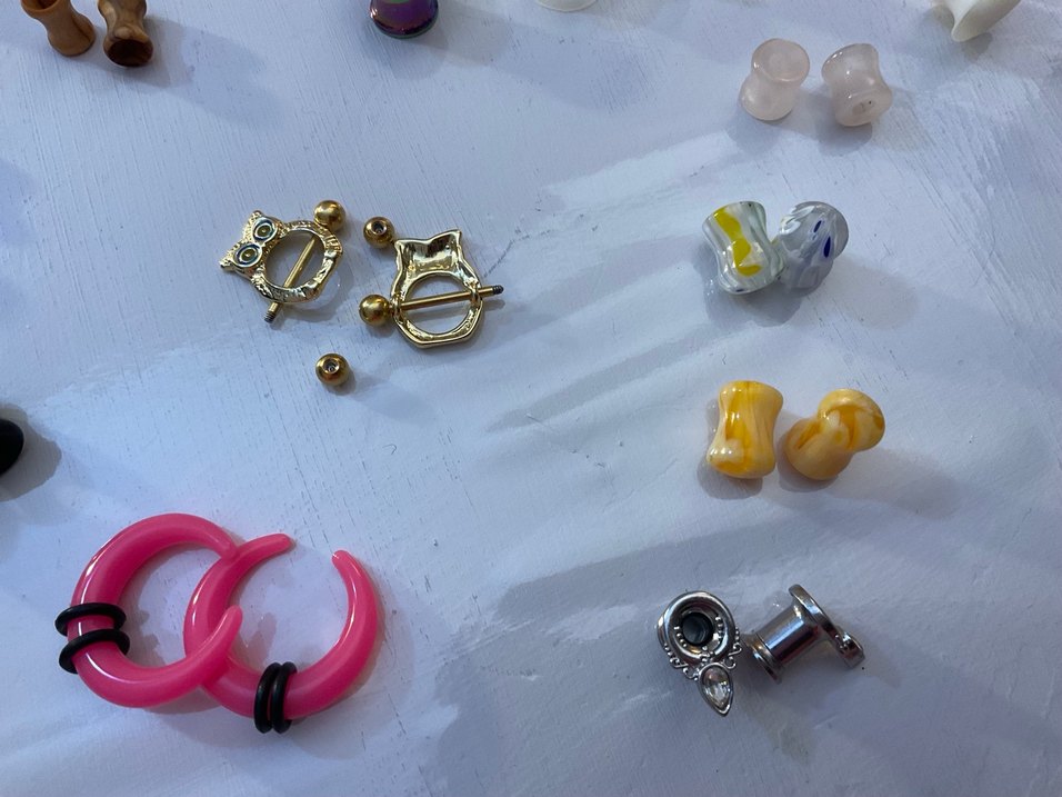 Kulak tünelleri ve nipple piercing - Görsel 5