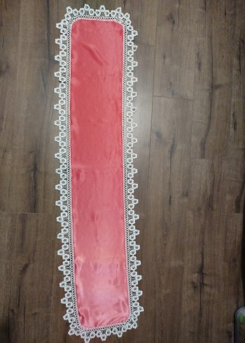 Dantel Kenarlı Masa Örtüsü - Görsel 2